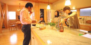 大工の家見学会-スライダ