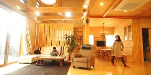 大工の家見学会-スライダ